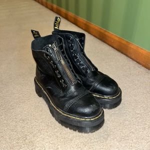 Platform Zipper Doc Martens size 7